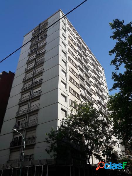 Departamento 2 ambientes al frente. Reciclado. Zona