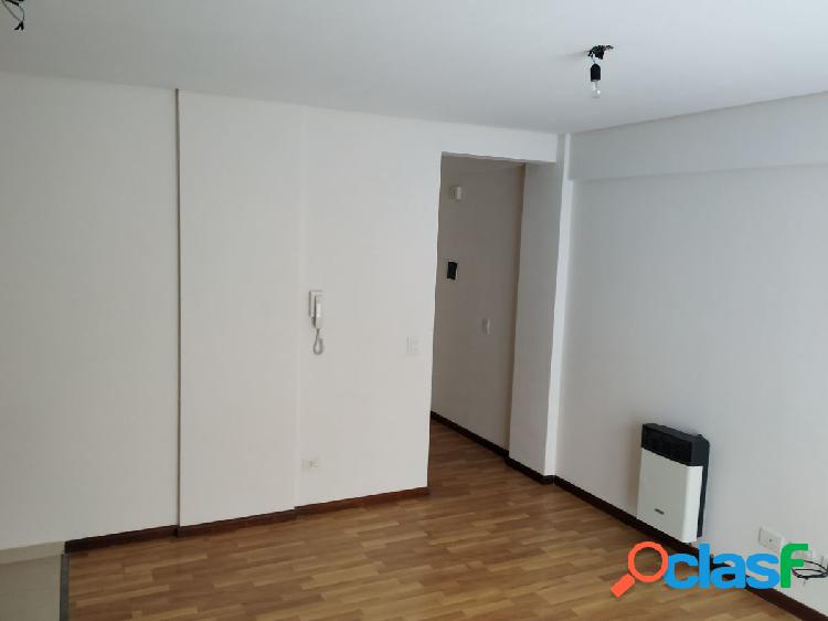 Venta Depto. 1 dormitorio, Cochera, Laprida 2071, Alquilado