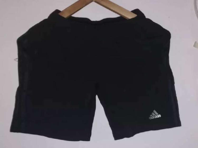 Bermuda deportiva Adidas para niño