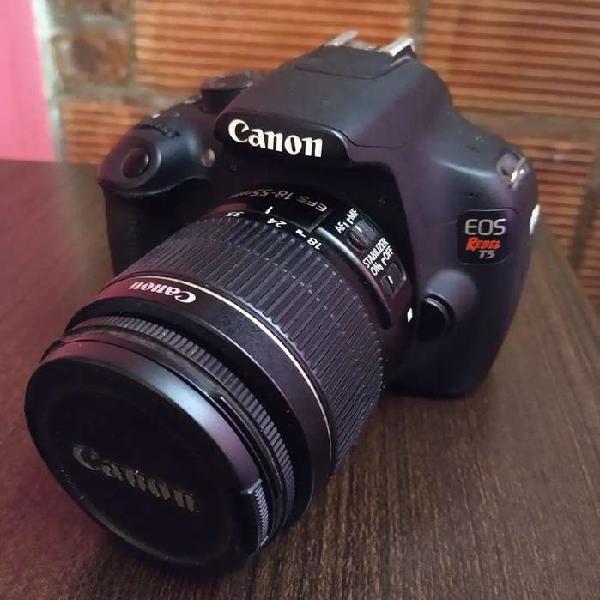 Canon T5 (1200D) + Lente 18-55mm f 4.5-5.6
