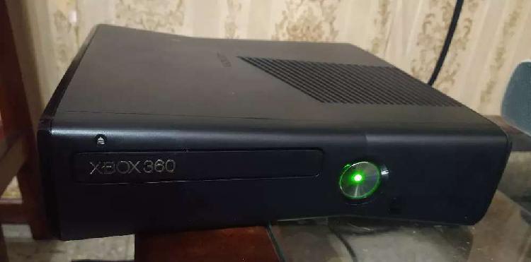 Consola xbox 360 con kichinet