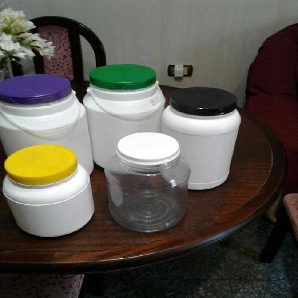 Envases de Plástico, con Tapa, Reciclados