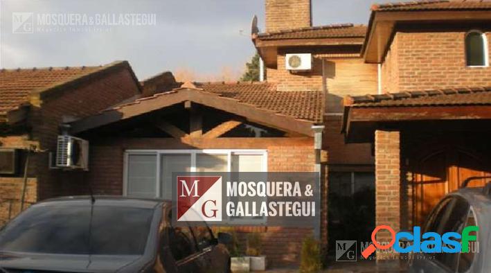 Mosquera y Gallastegui - EXCELENTE CASA EN LOS LAGARTOS