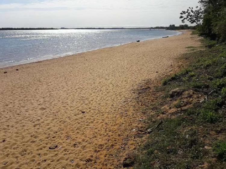 Terreno sobre costa de río Paraná