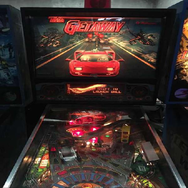 VENDO FLIPPER GETAWAY IMPECABLE. RESTAURADO