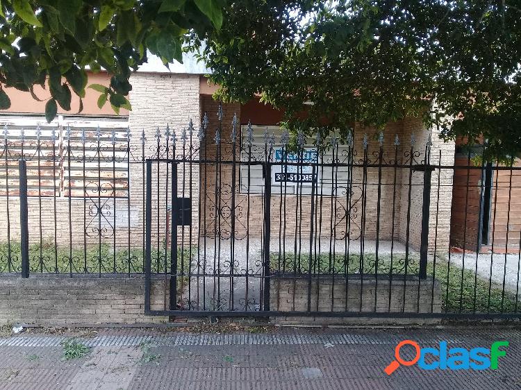 VENTA --CASA BARRIO PANAMERICANO-