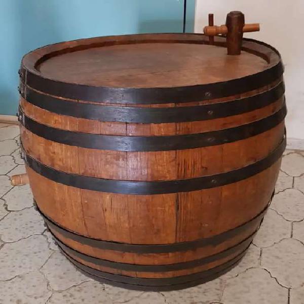 Vendo Barril de Roble. Impecable estado.