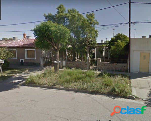 TERRENO CON CASA PARA DEMOLER - BELGICA 1600 - IDEAL DUPLEX