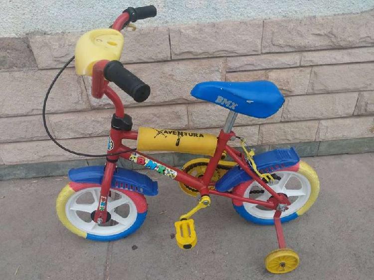 BICICLETA DE NIÑOS RODADO 12 SEMI NUEVA $ 4.000