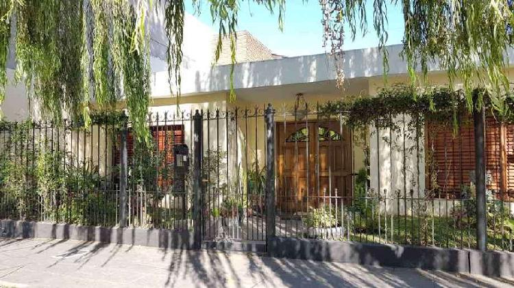 Casa en venta en Temperley Este