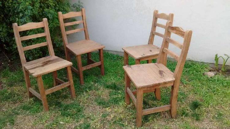 Juego de 4 sillas madera de pino