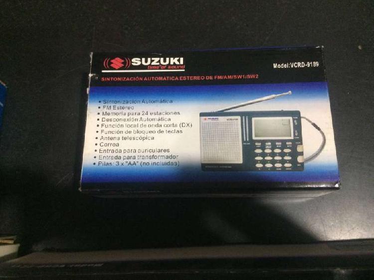 Radio Suzuki Vcrd9189 En Caja Sin Uso No Enciende P Tecnico