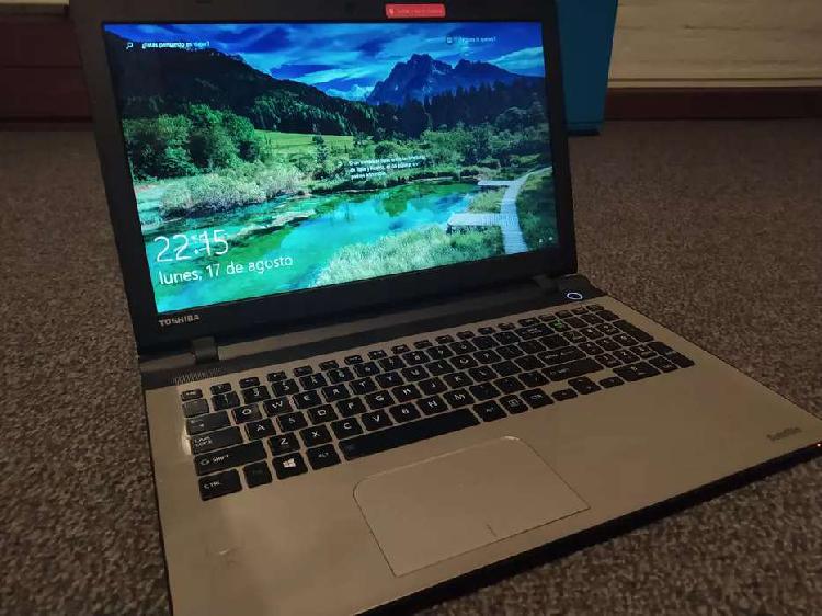 TOSHIBA SATELLITE i5-5200 8Gb 1Tb