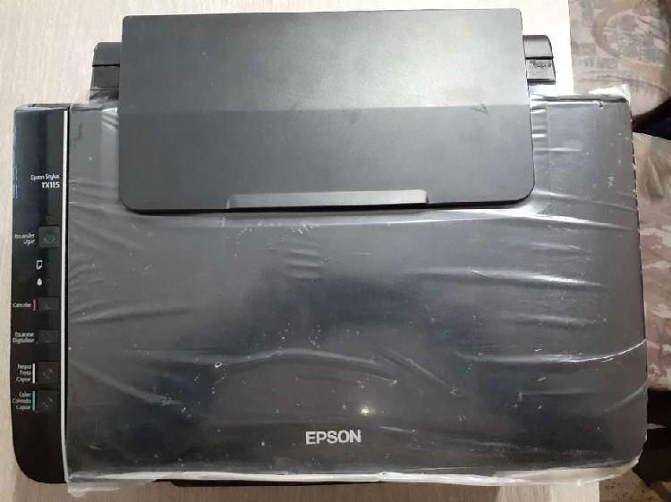 Vendo Impresora Epson Stylus TX115 para reparar.