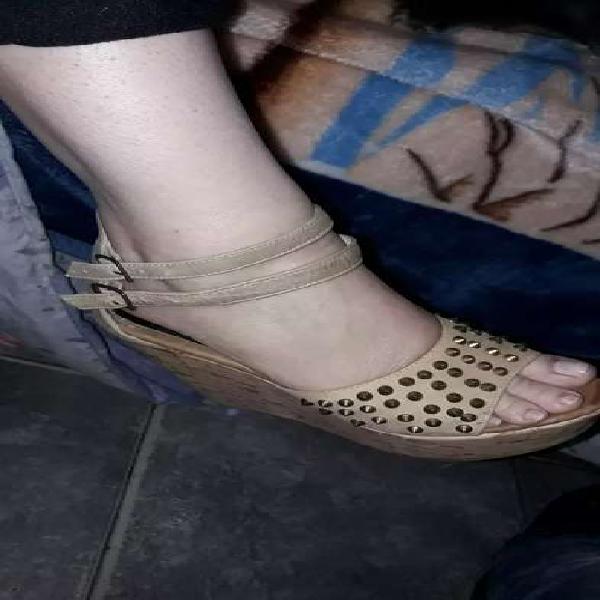 sandalias de mujer con tachas