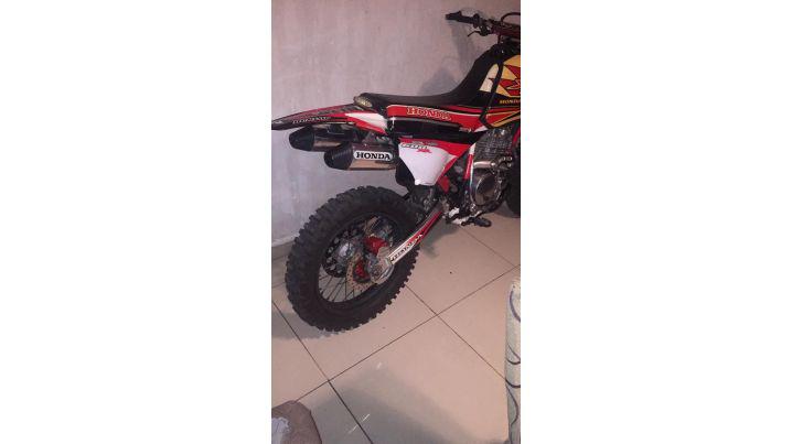 HONDA XR 600