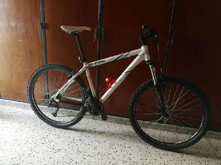 Bicicleta MTB Sars Shark rod. 26