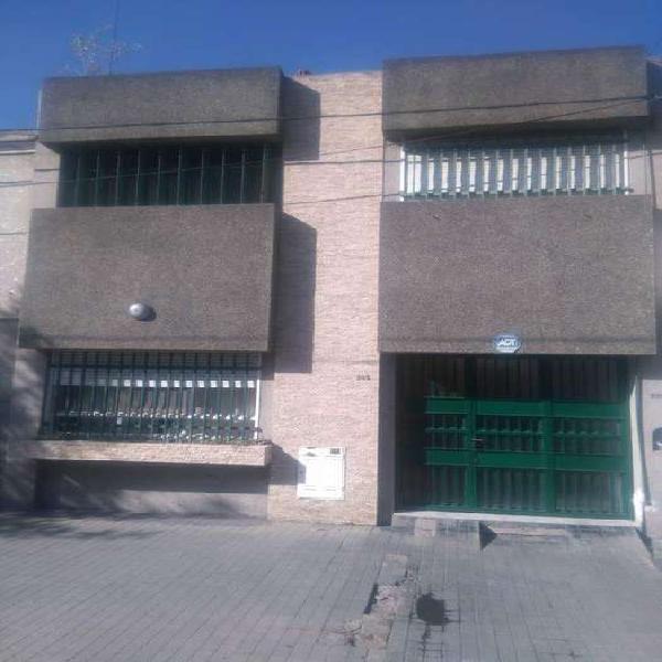 VENDO CASA DE DOS DORM EN ALTA CBA !