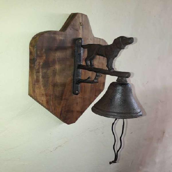 campana en base de madera