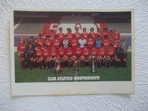 - Tarjeton Equipo Club Independiente Med.20cmx14cm