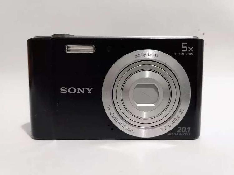 Camara Sony dsc - 800 (20.1 mpx)