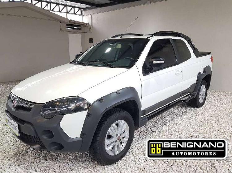 FIAT STRADA ADVENTURE LOCKER FULL 1.6 GNC 3PTAS | 2017