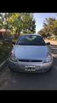 Auto ford ka modelo 2001 usado