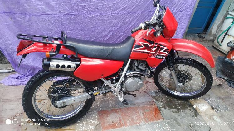 HONDA XL200 MOD 2001