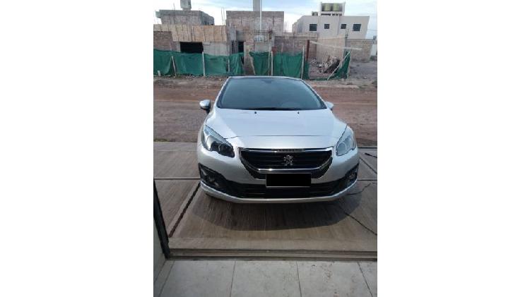 Vendo PEUGEOT 308 HDI ALLURE NAV 2017