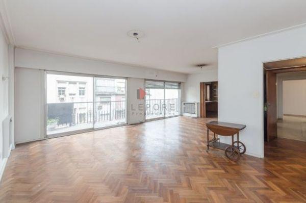 Av. Las Heras 2400 - Departamento en Venta en Recoleta,