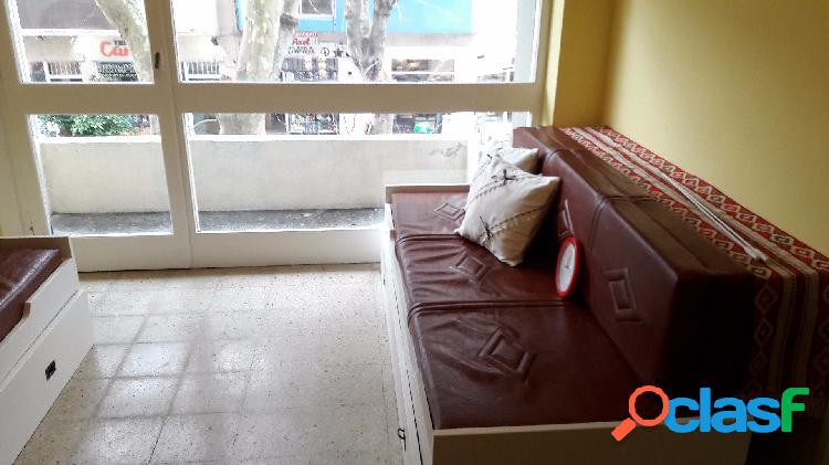 1 ambiente a la calle c/ balcon zona ex terminal