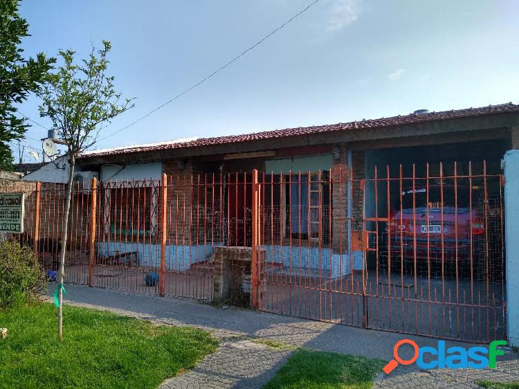 Dos Viviendas en Venta. 5 Amb. 3 Dor. 300 M2. 120 M2 Cub.