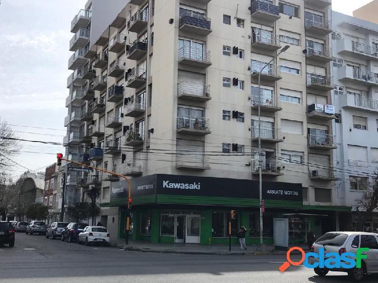 VENTA 2 AMB A LA CALLE EN ZONA SAN JOSE, INDEPENDENCIA