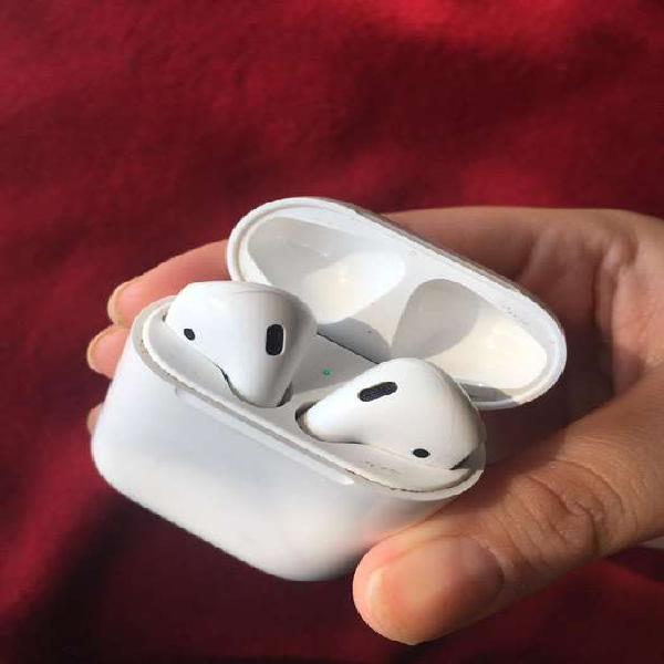 AirPods iPhone