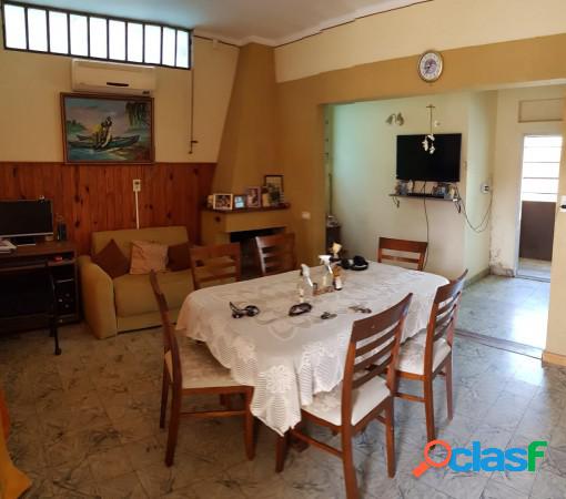 CASA A LA VENTA EN ZONA GRELLA Y SARAVI