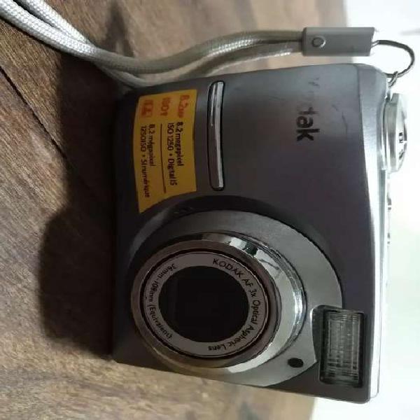 Cámara de fotos Kodak Easy share C813