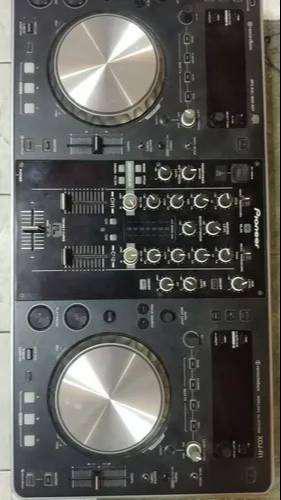 Controlador DJ Pioneer XDJ R1+ Estuche rigido