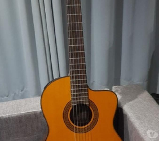 Guitarra Electroacústica Nylon Takamine Eg124c