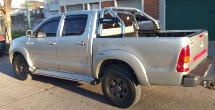 Impecable TOYOTA HILUX 07