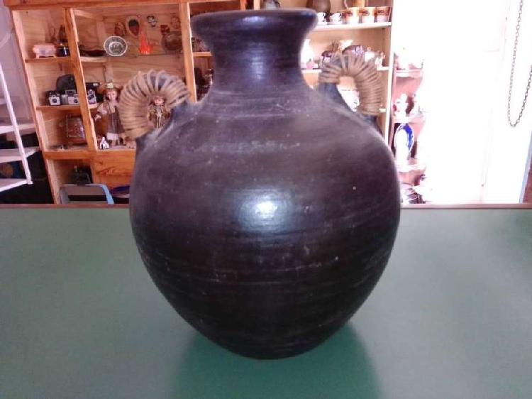 Jarrón de cerámica (lote 1247)