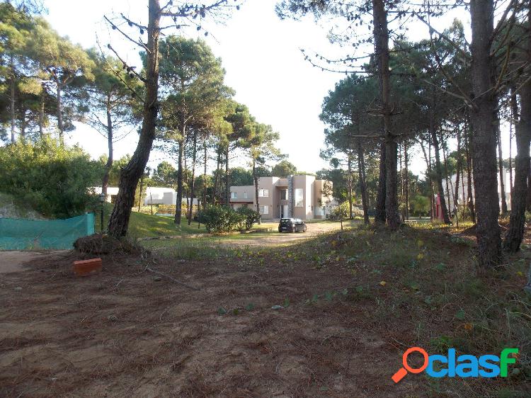 Lote en Pinamar Chico.