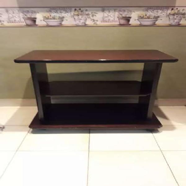 Mesa de madera pata tv