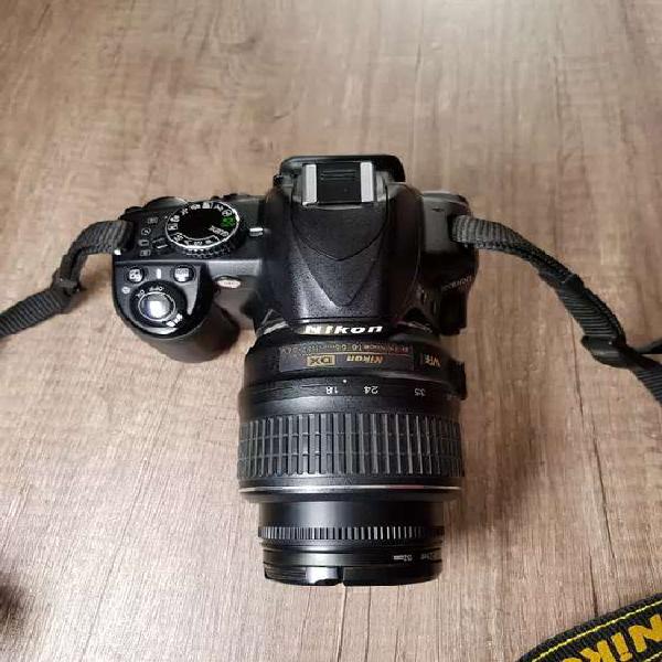 Nikon d3100 con lente 18 55 kit
