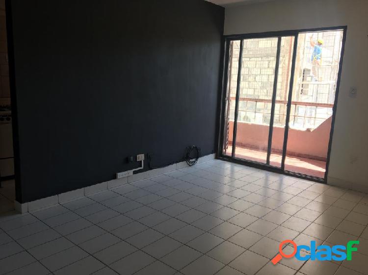 SE VENDE DPTO DE 1 DORMITORIO // ZONA CENTRO