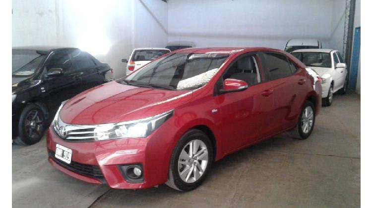 Toyota Corolla XEI caja de 6 velocidades 2015. Excelente