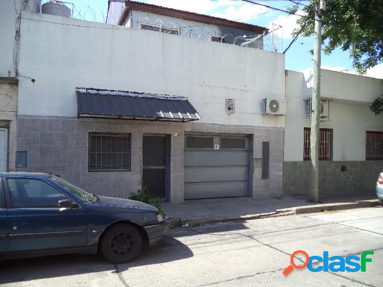 VENTA-CASA LIV 4 DORM PATIO TZA GJE-P CHACABUCO