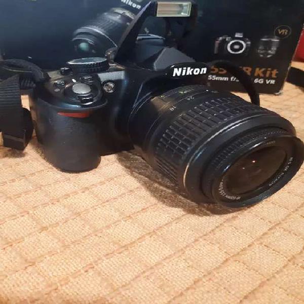 Vendo Nikon D 3100