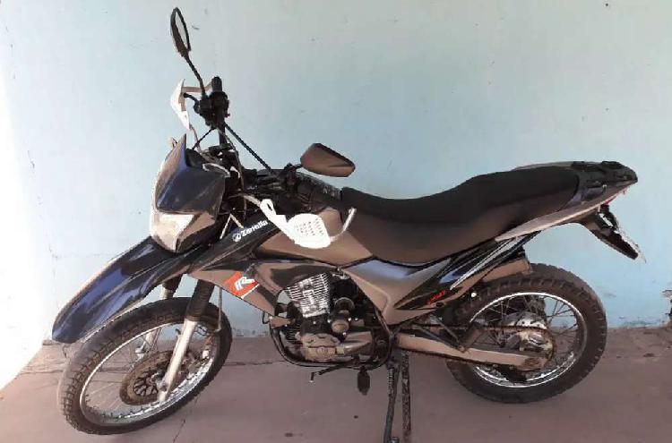 Vendo ZR 250cc acepto 110 como parte de pago