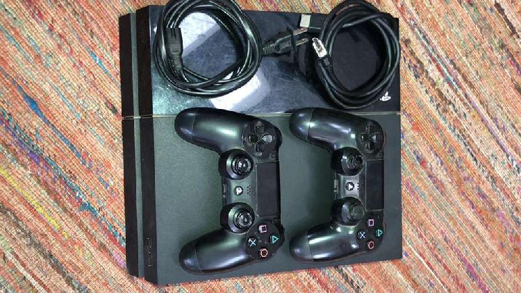 Ps4 usada con 2 joysticks