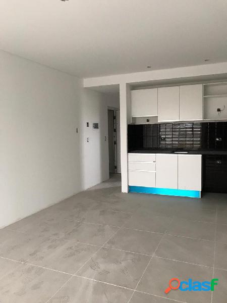 DEPARTAMENTO MONOAMBIENTE EN VENTA, ZONA ESTUDIANTIL